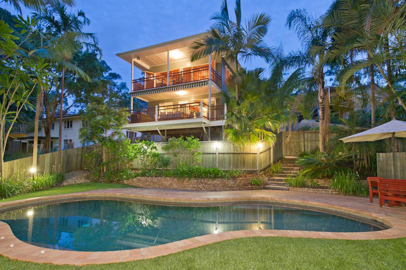 This property is not currently for sale or rent on https://brisbanerealestate.com.au