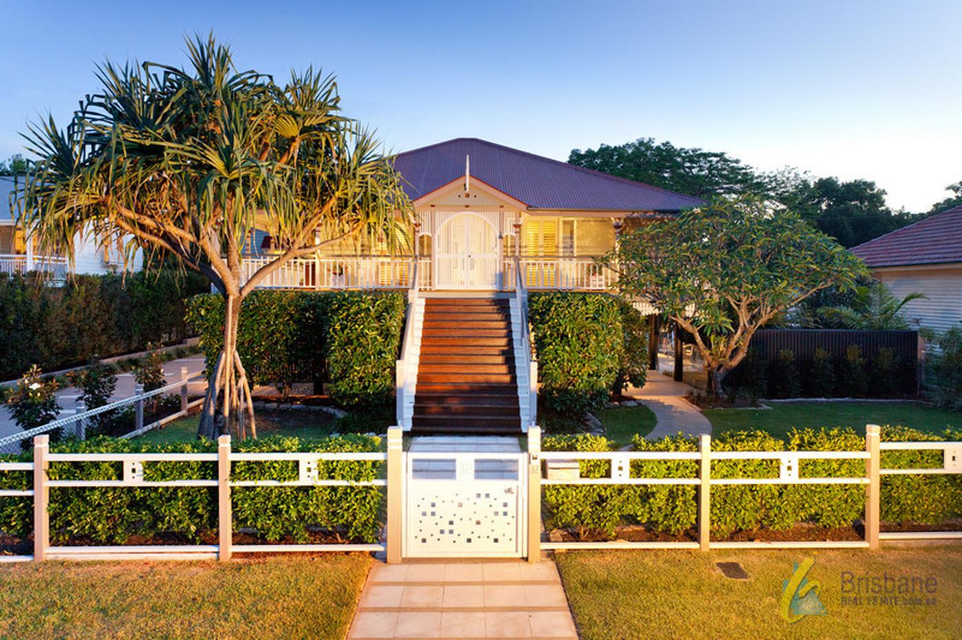 32 Kew Rd