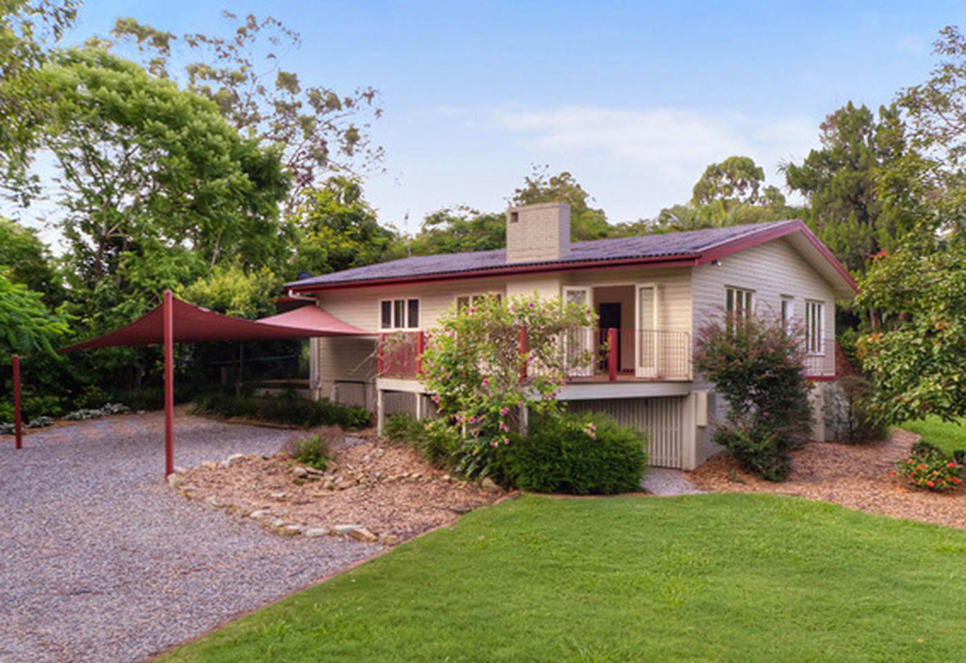 This property is not currently for sale or rent on https://brisbanerealestate.com.au