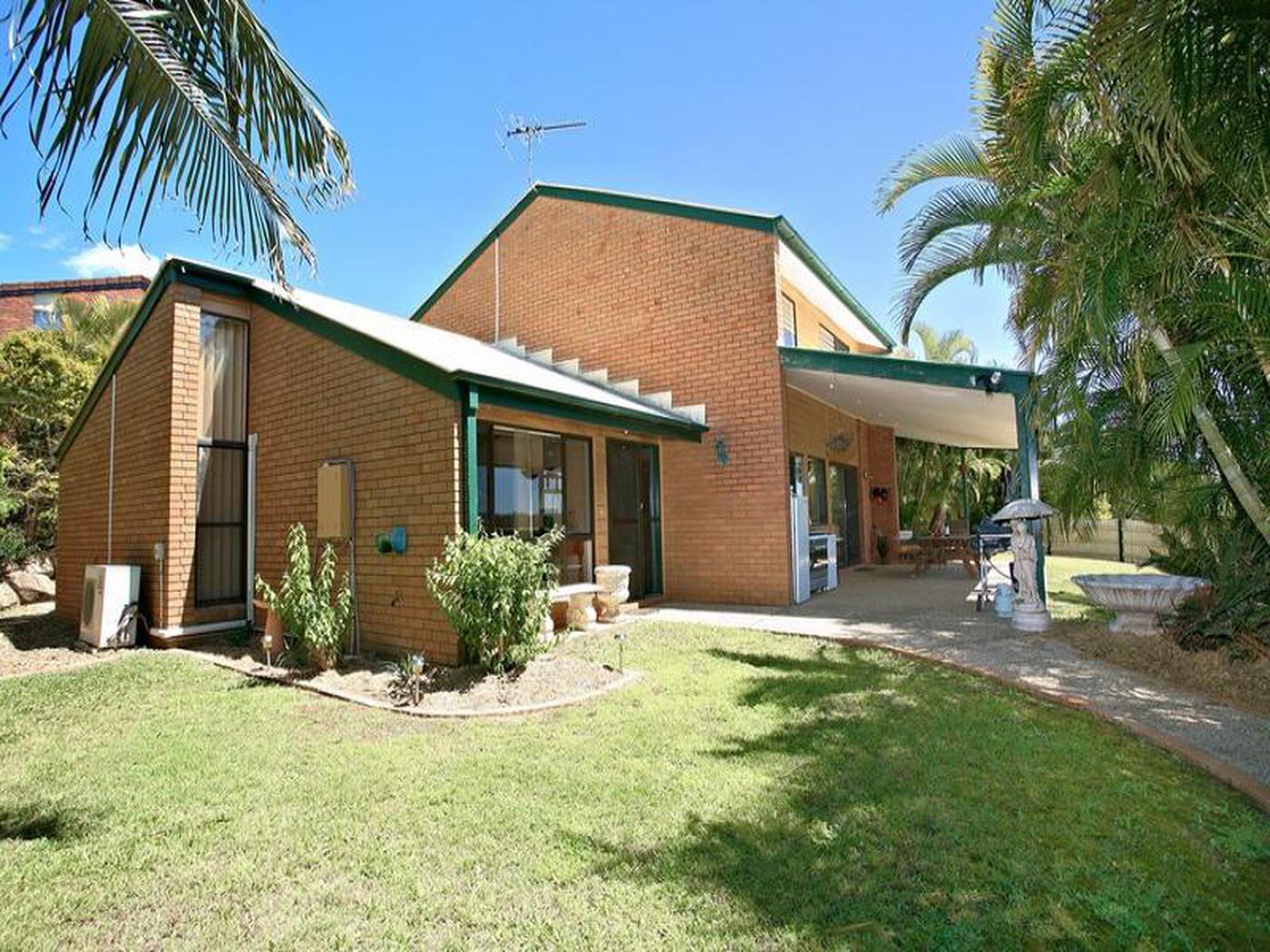 This property is not currently for sale or rent on https://brisbanerealestate.com.au