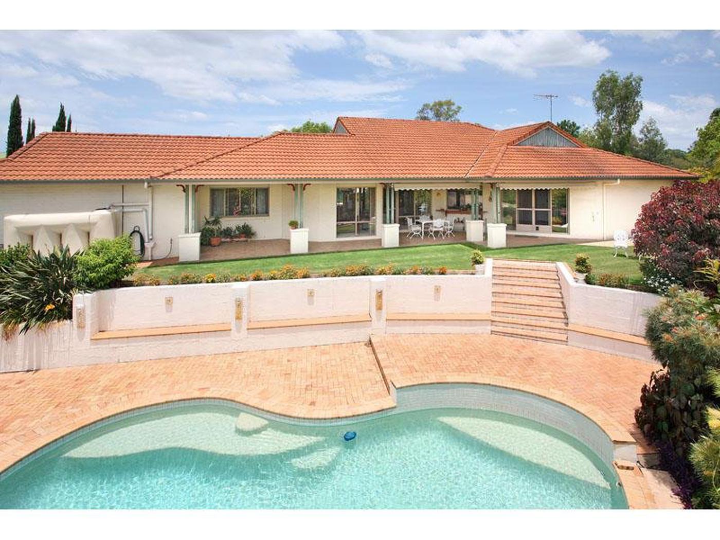 This property is not currently for sale or rent on https://brisbanerealestate.com.au