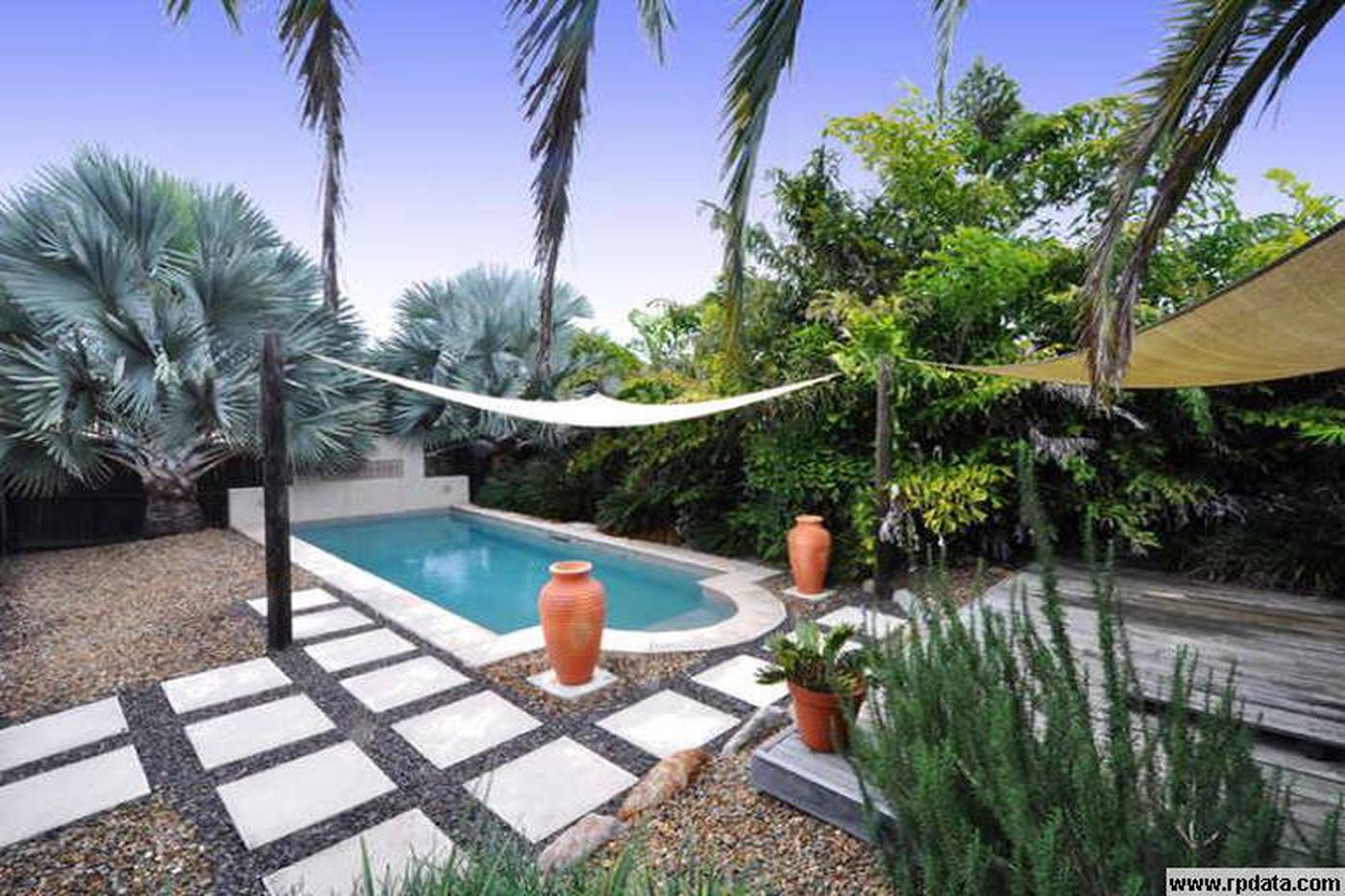This property is not currently for sale or rent on https://brisbanerealestate.com.au