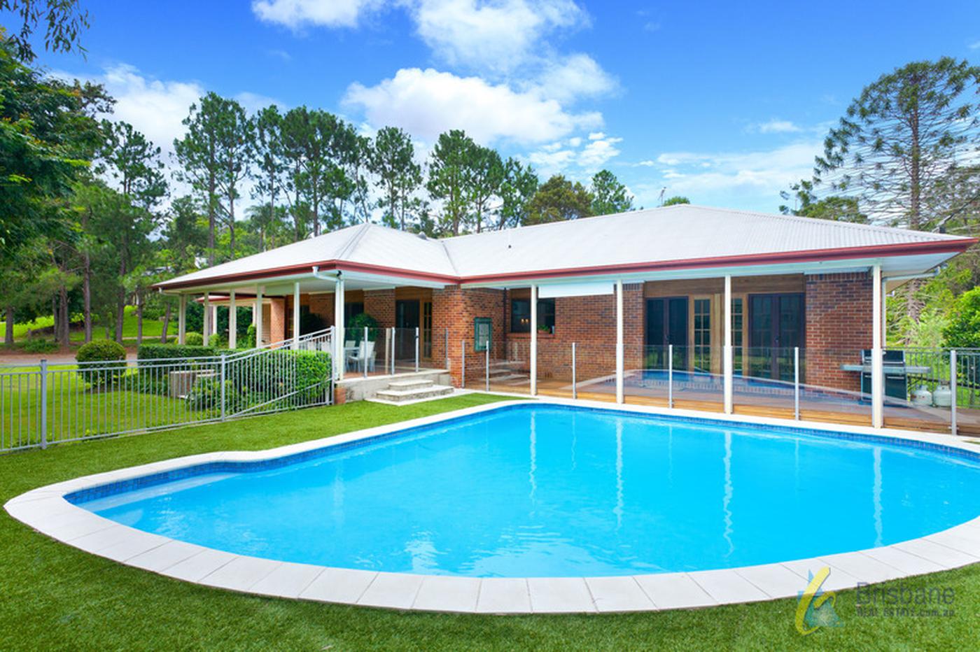 This property is not currently for sale or rent on https://brisbanerealestate.com.au