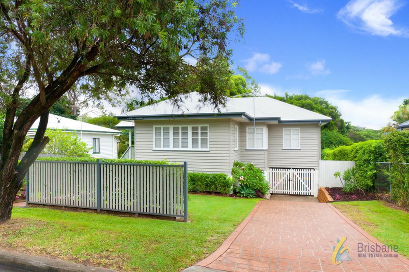 99 Englefield Rd