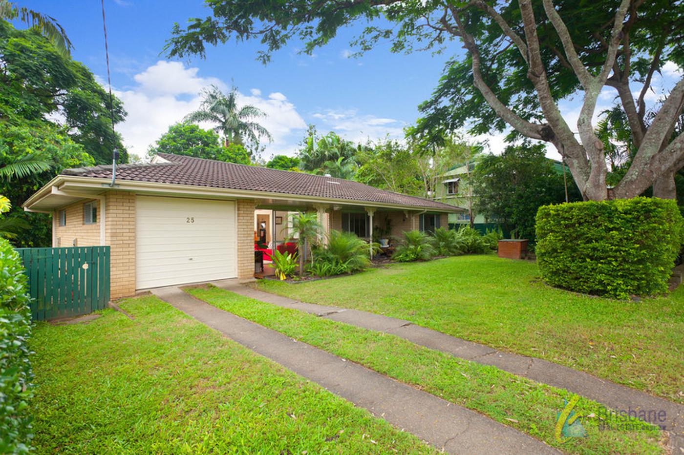 25 Bangalee Street