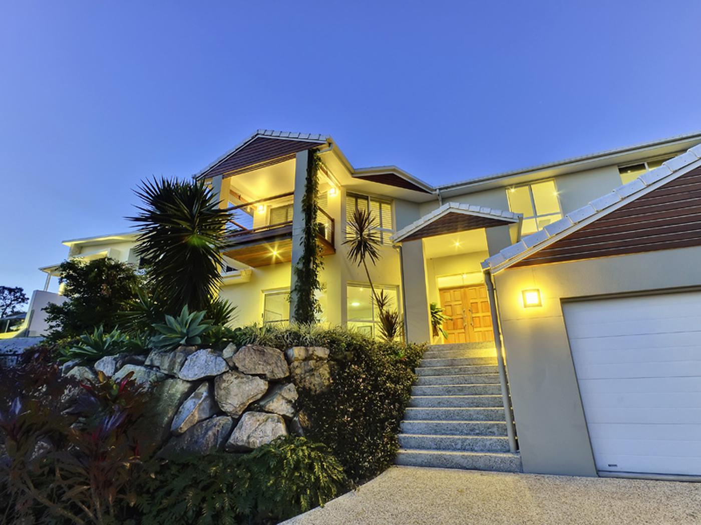 This property is not currently for sale or rent on https://brisbanerealestate.com.au