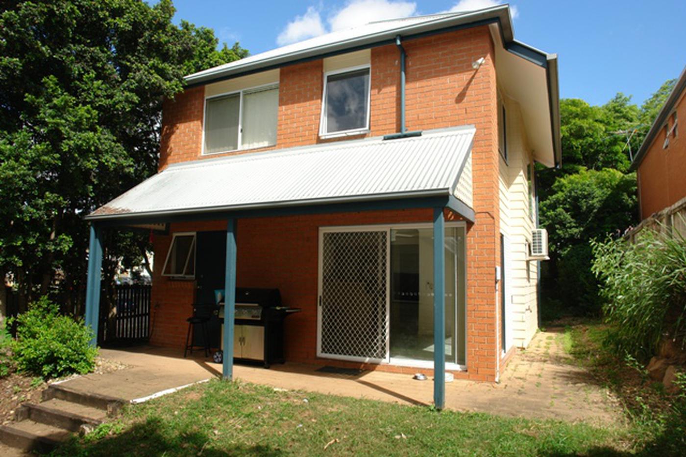 This property is not currently for sale or rent on https://brisbanerealestate.com.au