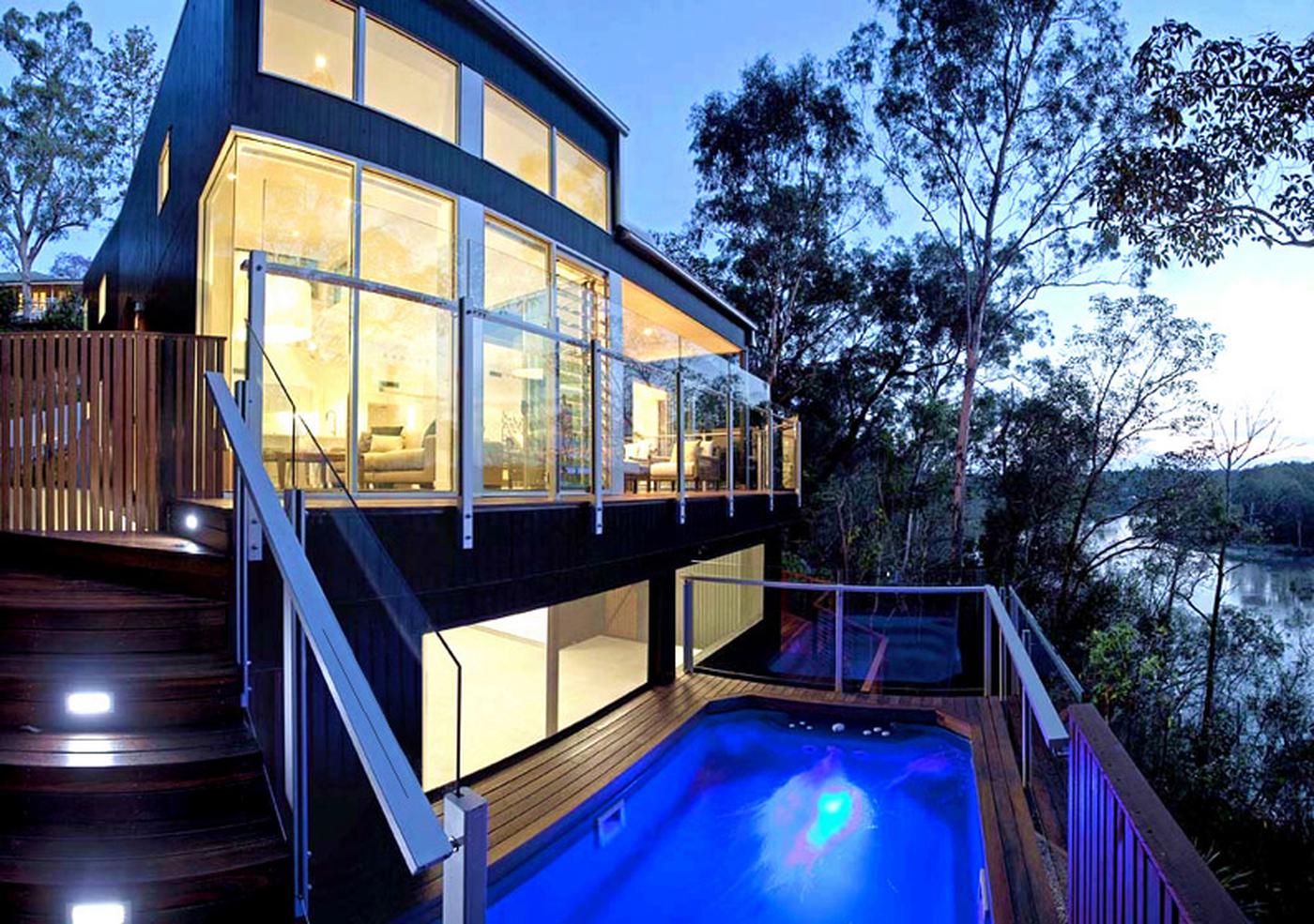223 Dewar Terrace