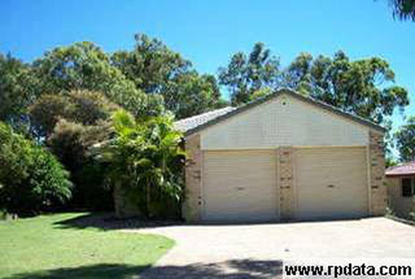 16 Scarlet Pl