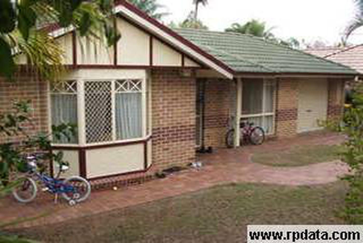 41 Barrier Pl