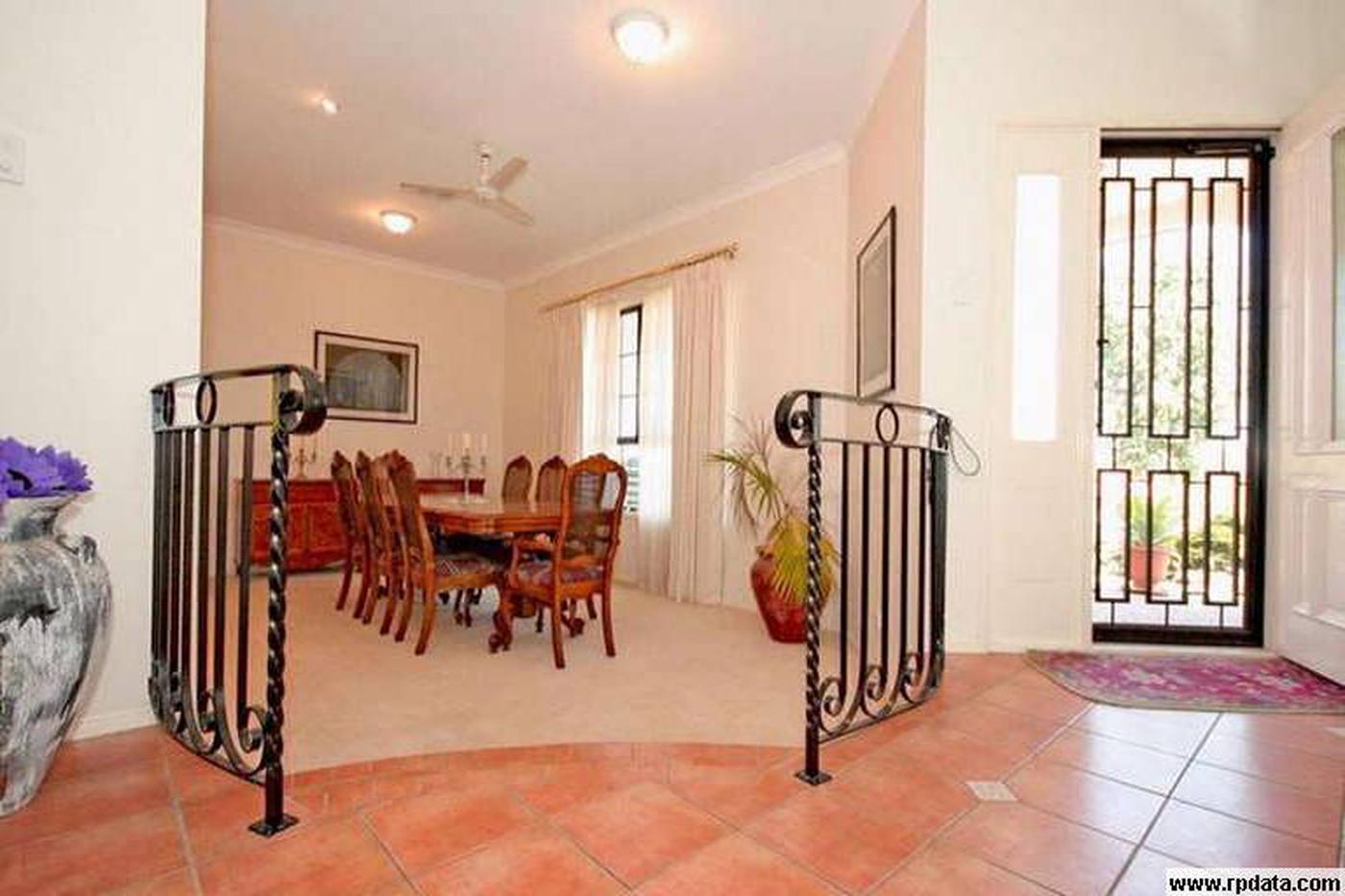 21 Santa Cruz Pl