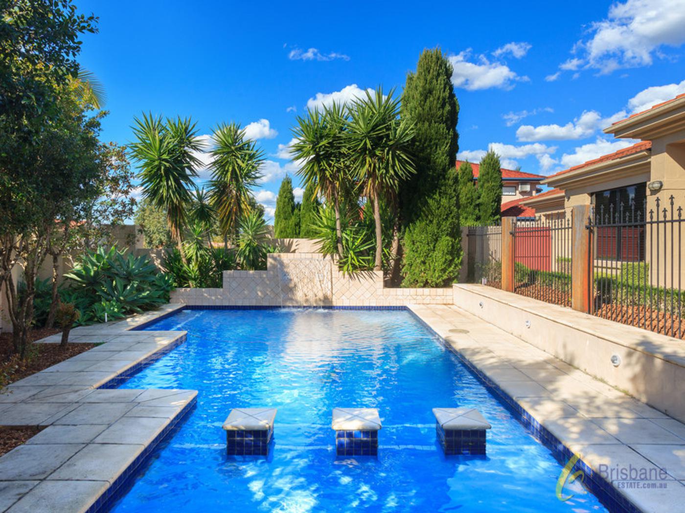 12 Cowal Close