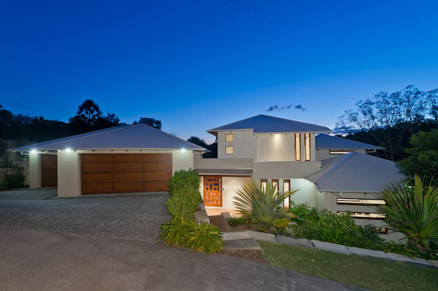 This property is not currently for sale or rent on https://brisbanerealestate.com.au