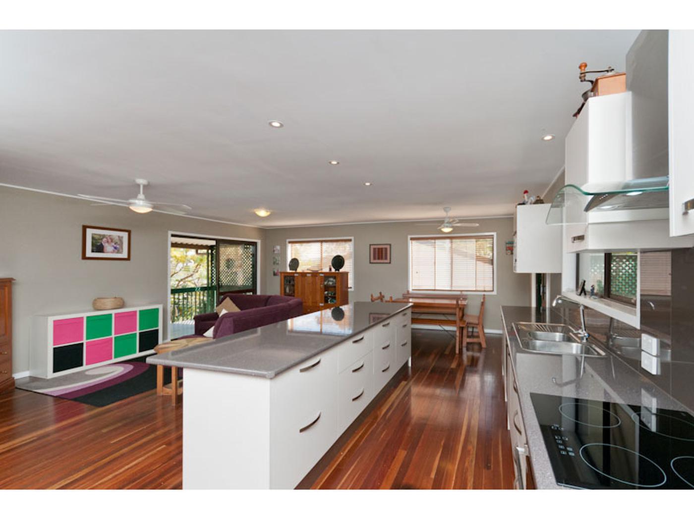 This property is not currently for sale or rent on https://brisbanerealestate.com.au