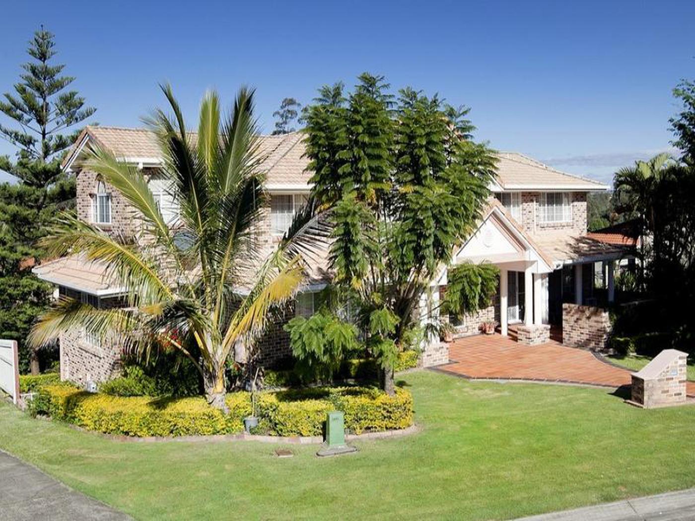This property is not currently for sale or rent on https://brisbanerealestate.com.au