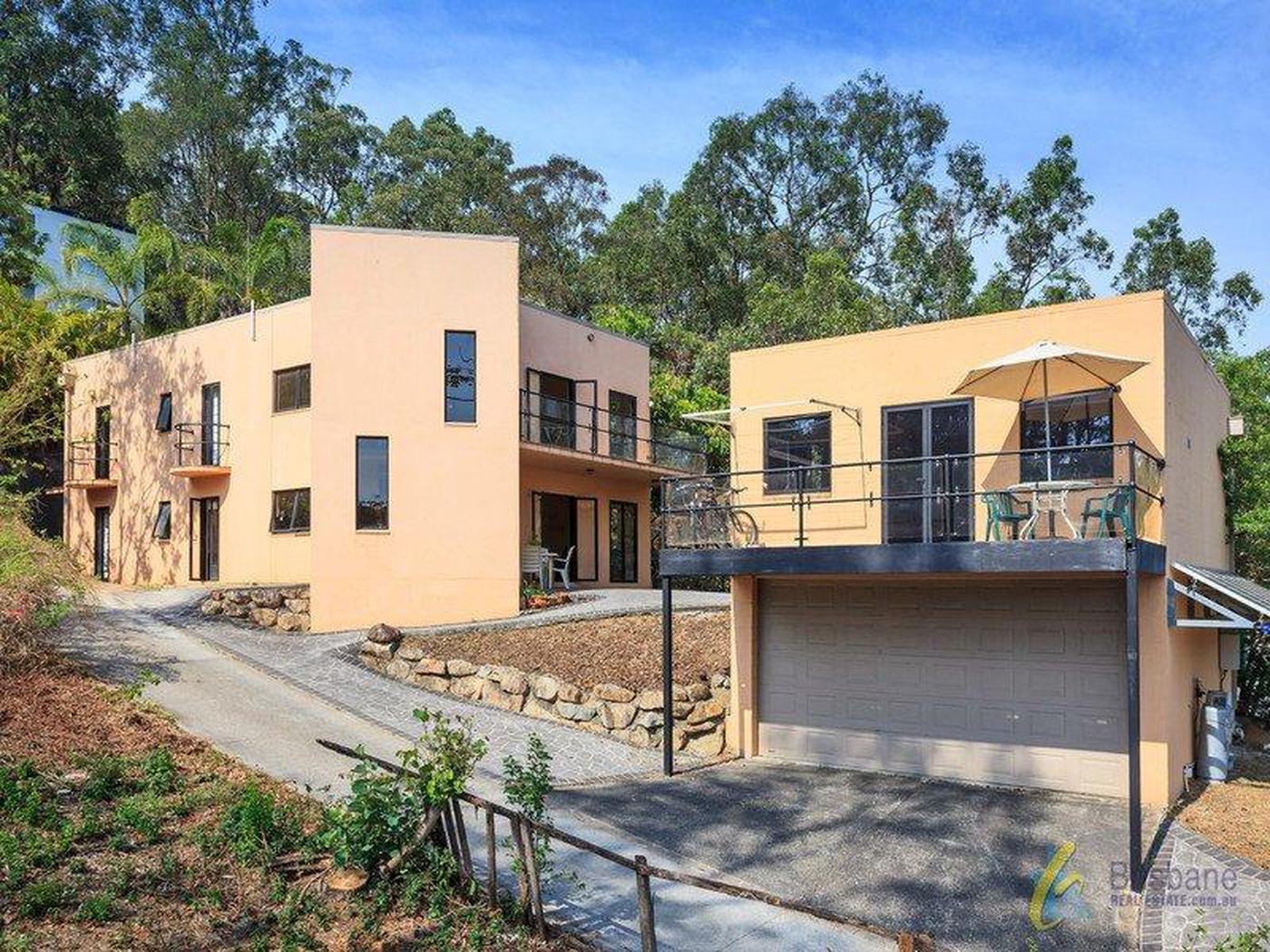 This property is not currently for sale or rent on https://brisbanerealestate.com.au
