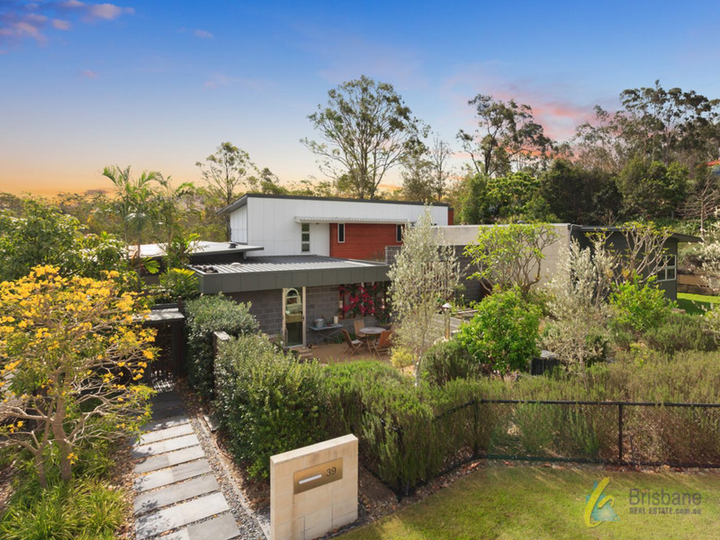 This property is not currently for sale or rent on https://brisbanerealestate.com.au