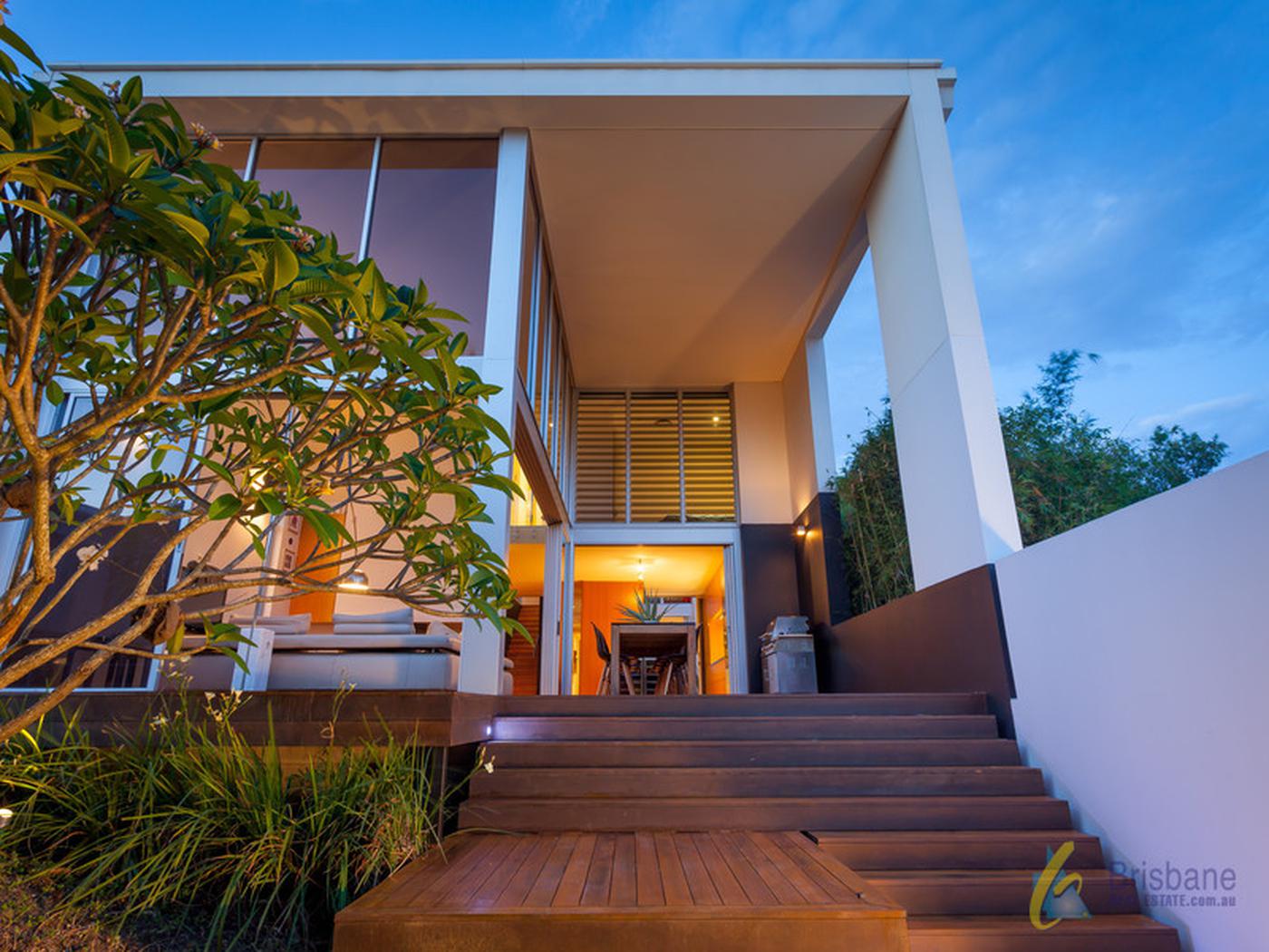 This property is not currently for sale or rent on https://brisbanerealestate.com.au