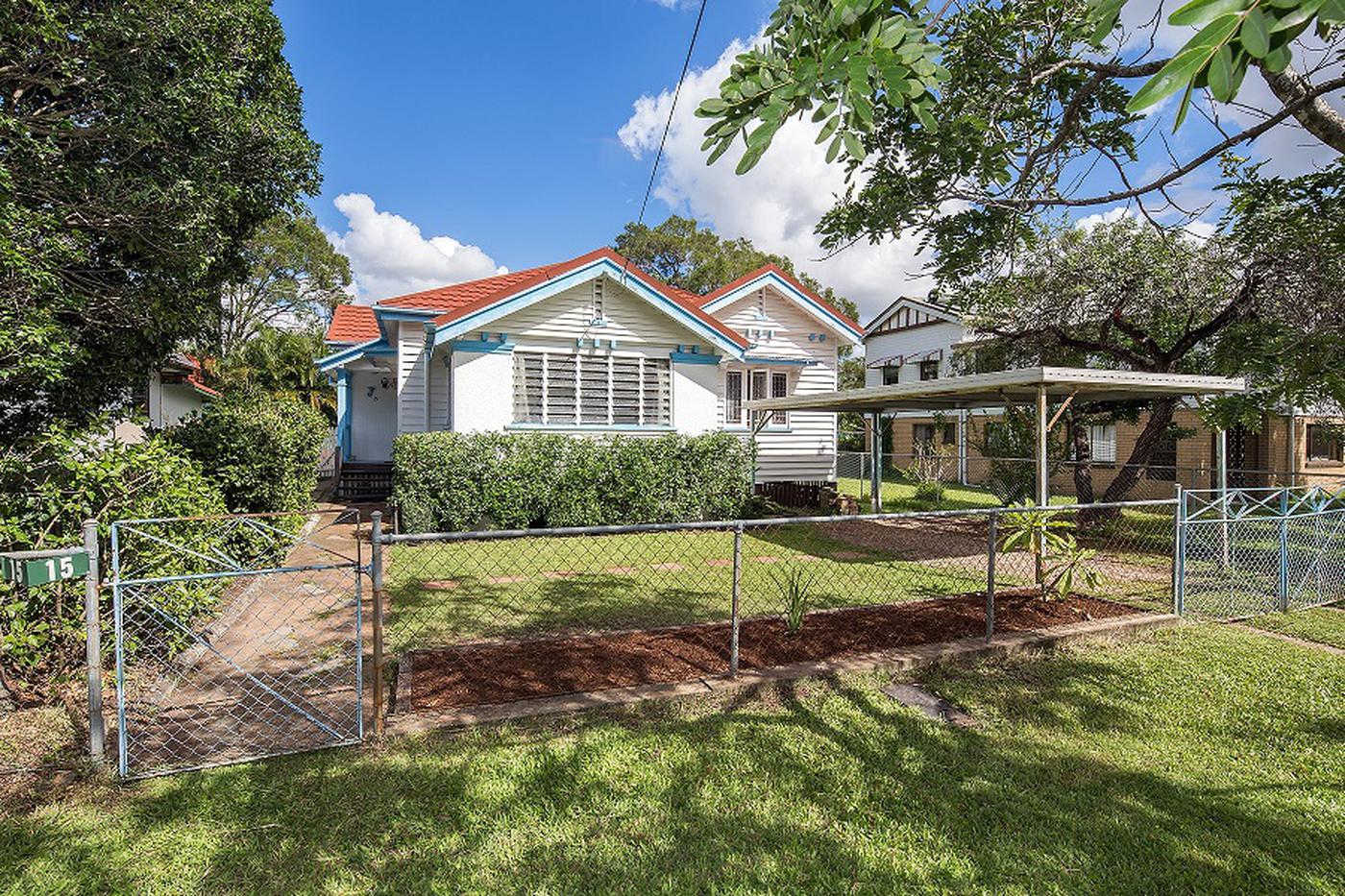 15 Sandon St, GRACEVILLE QLD 4075 House Sold