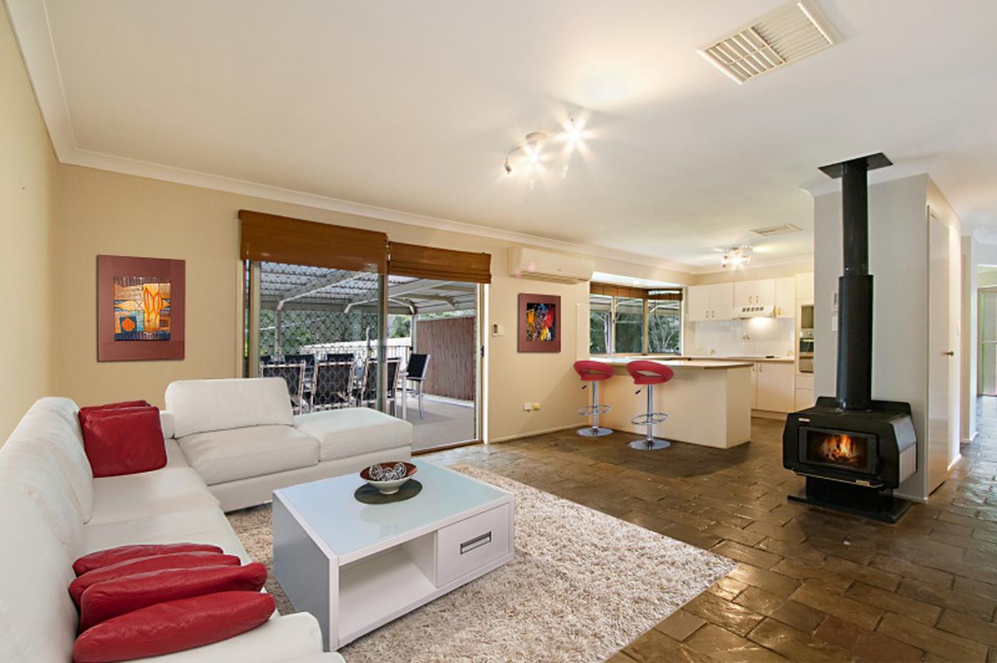 8 Cronin Court
