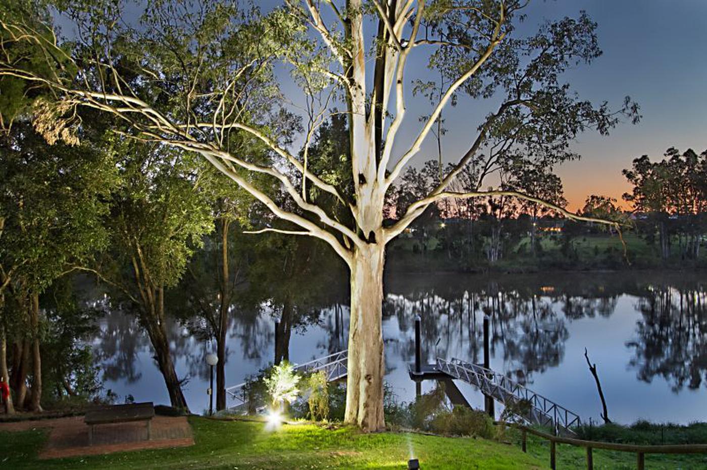 This property is not currently for sale or rent on https://brisbanerealestate.com.au