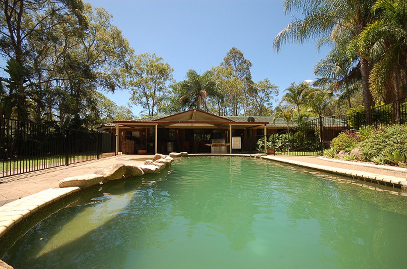 562 Junction Rd, BARELLAN POINT QLD 4306 AcreageSemirural Sold