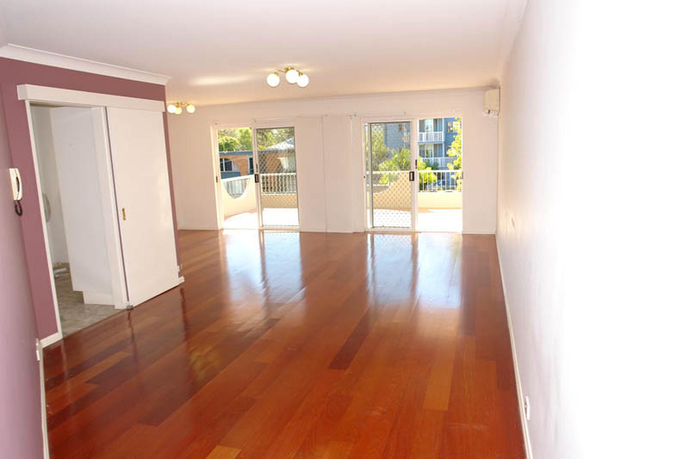 4/42 Waverley Road