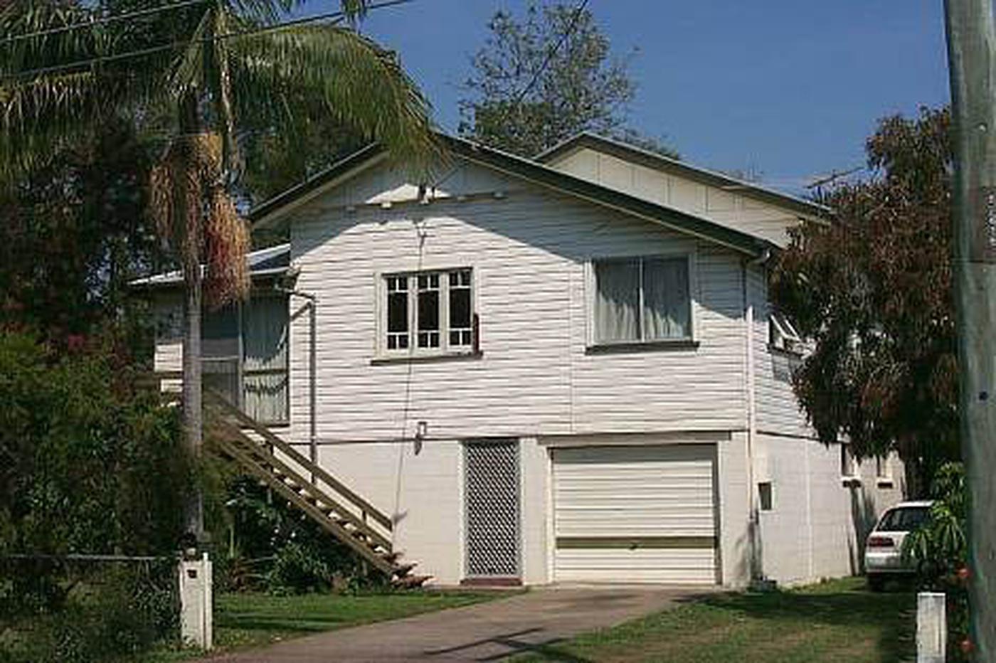 11 Richardson St