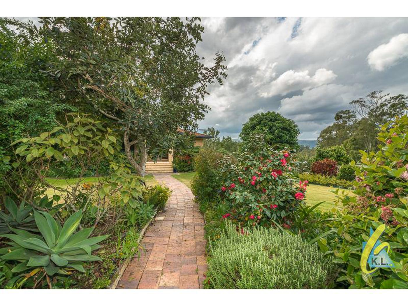 910 Mt Crosby Rd, MOUNT CROSBY QLD 4306 House Sold