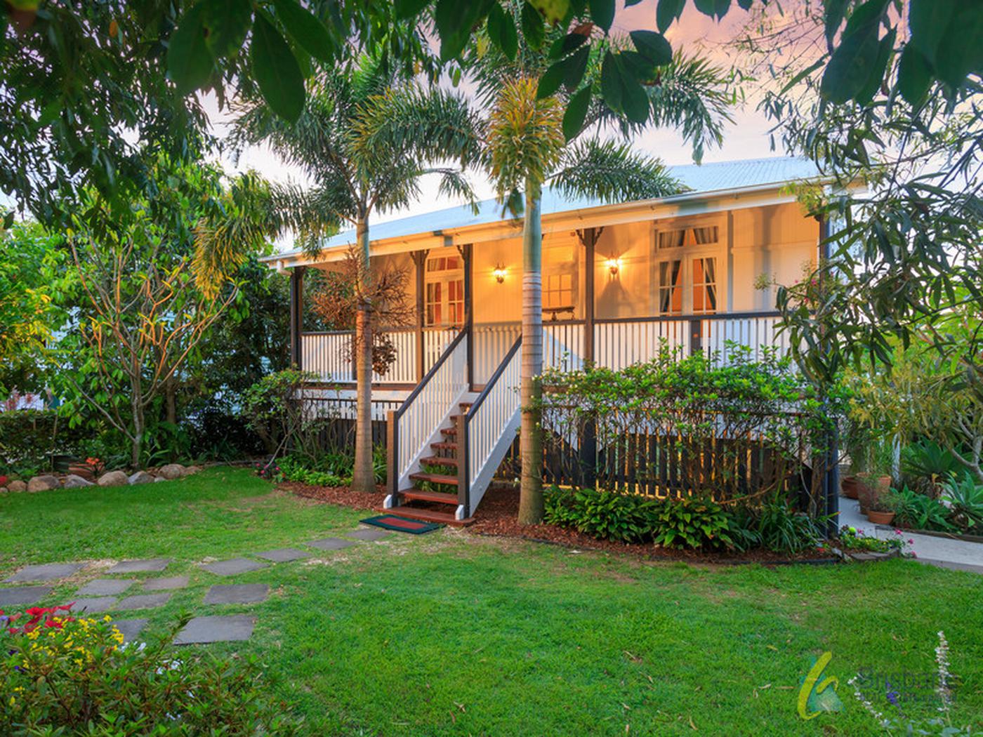 5 Menin Road