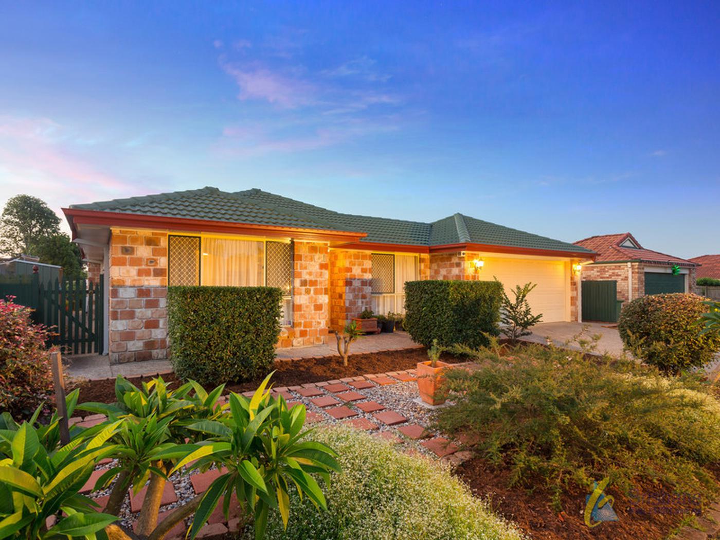 17 Danube Cres