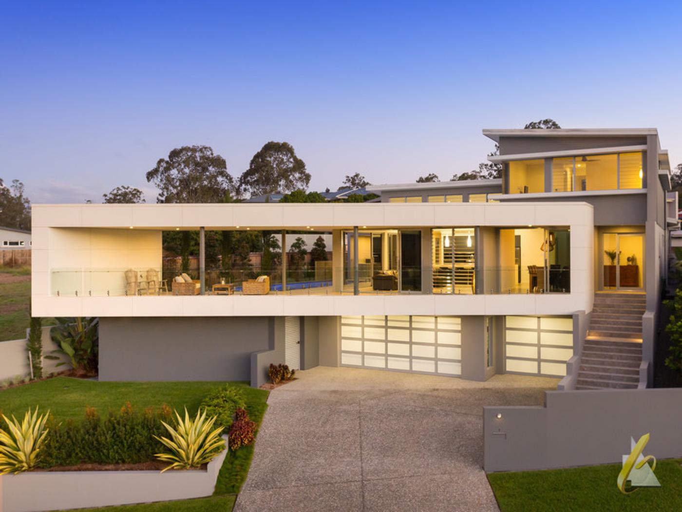 7 Agnes Place