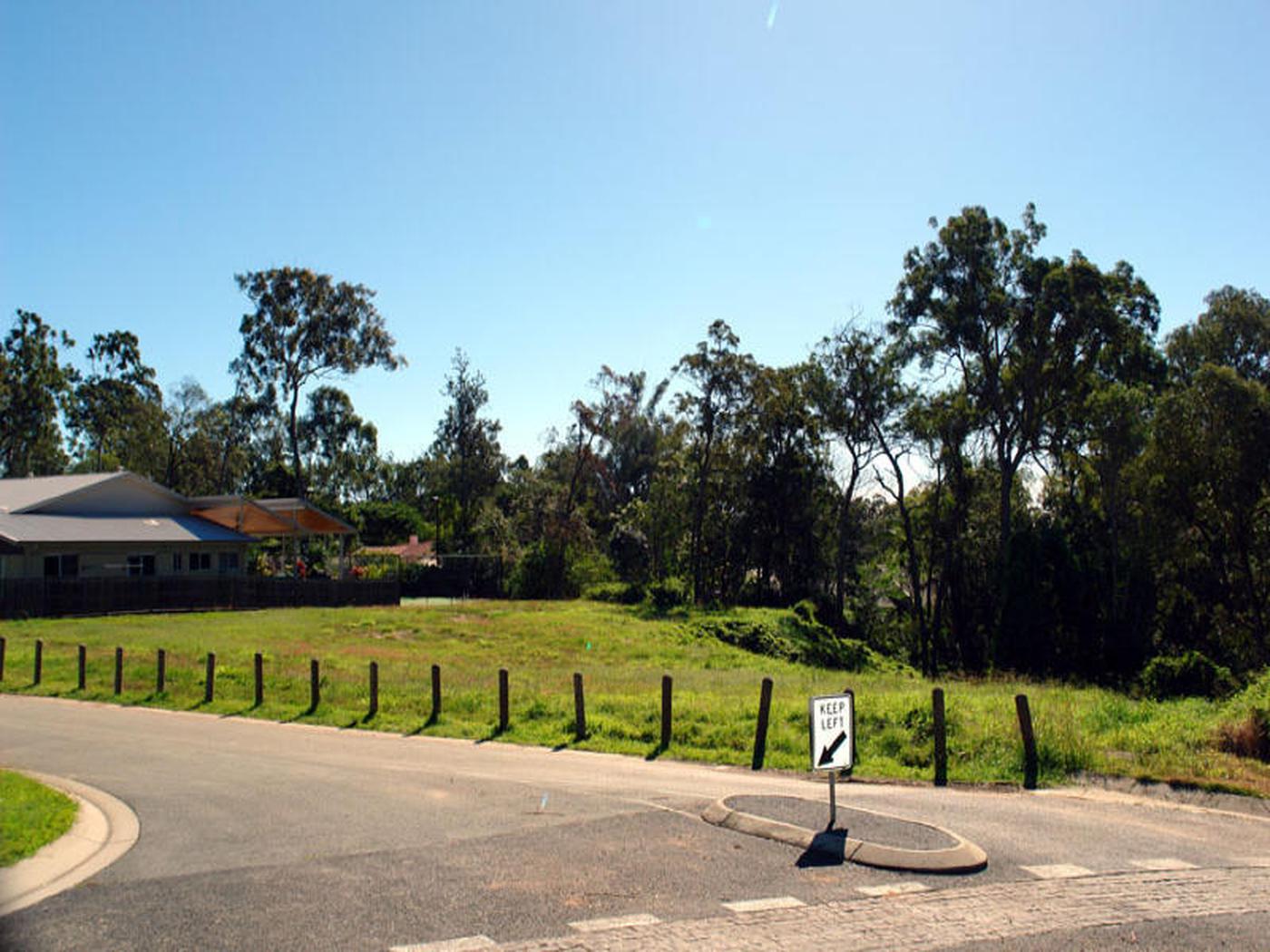 FIG TREE POCKET QLD 4069 Land Sold