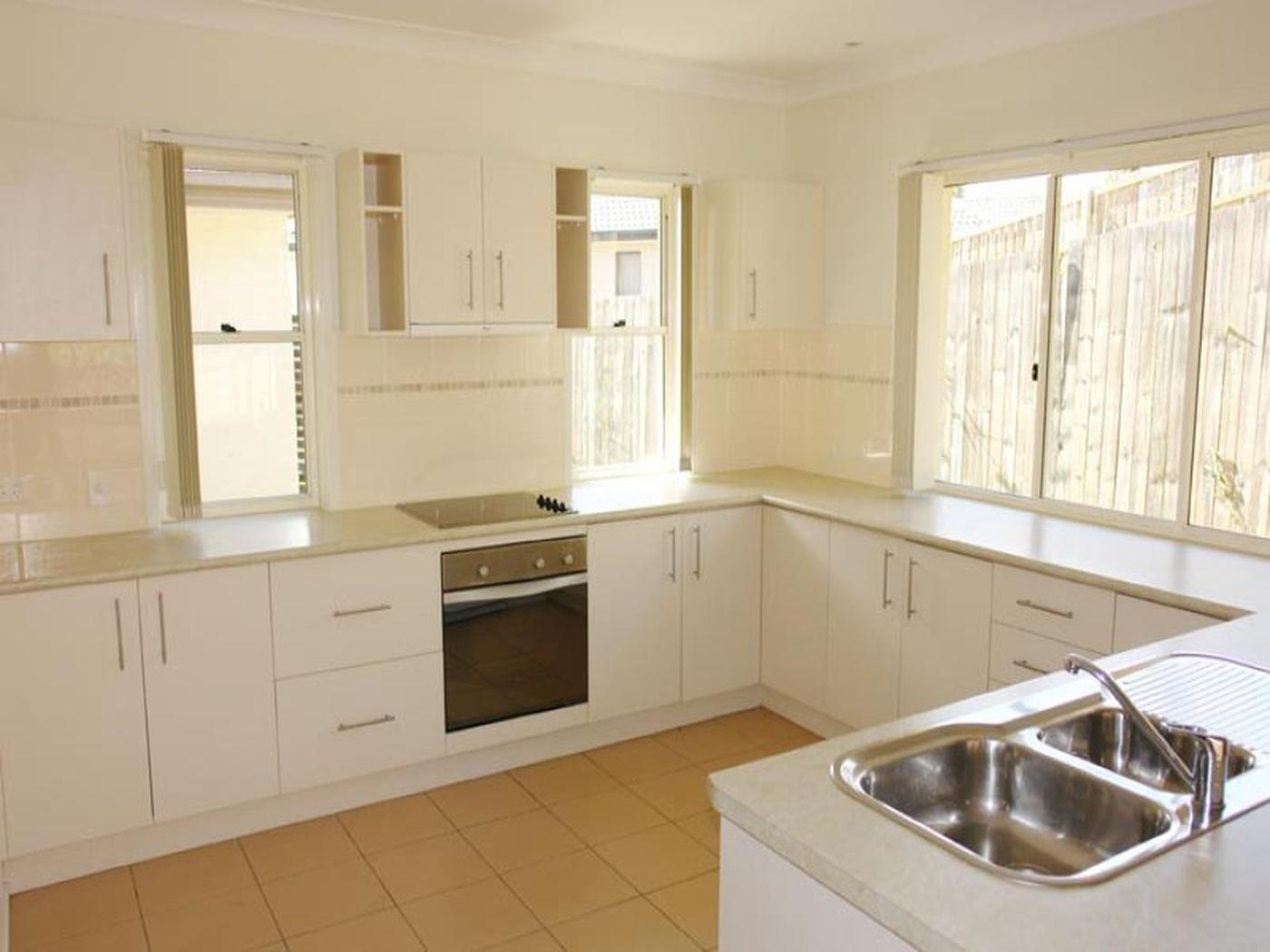 28 Tancred Place