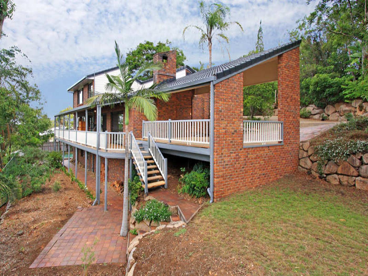 13 Maculata Drive