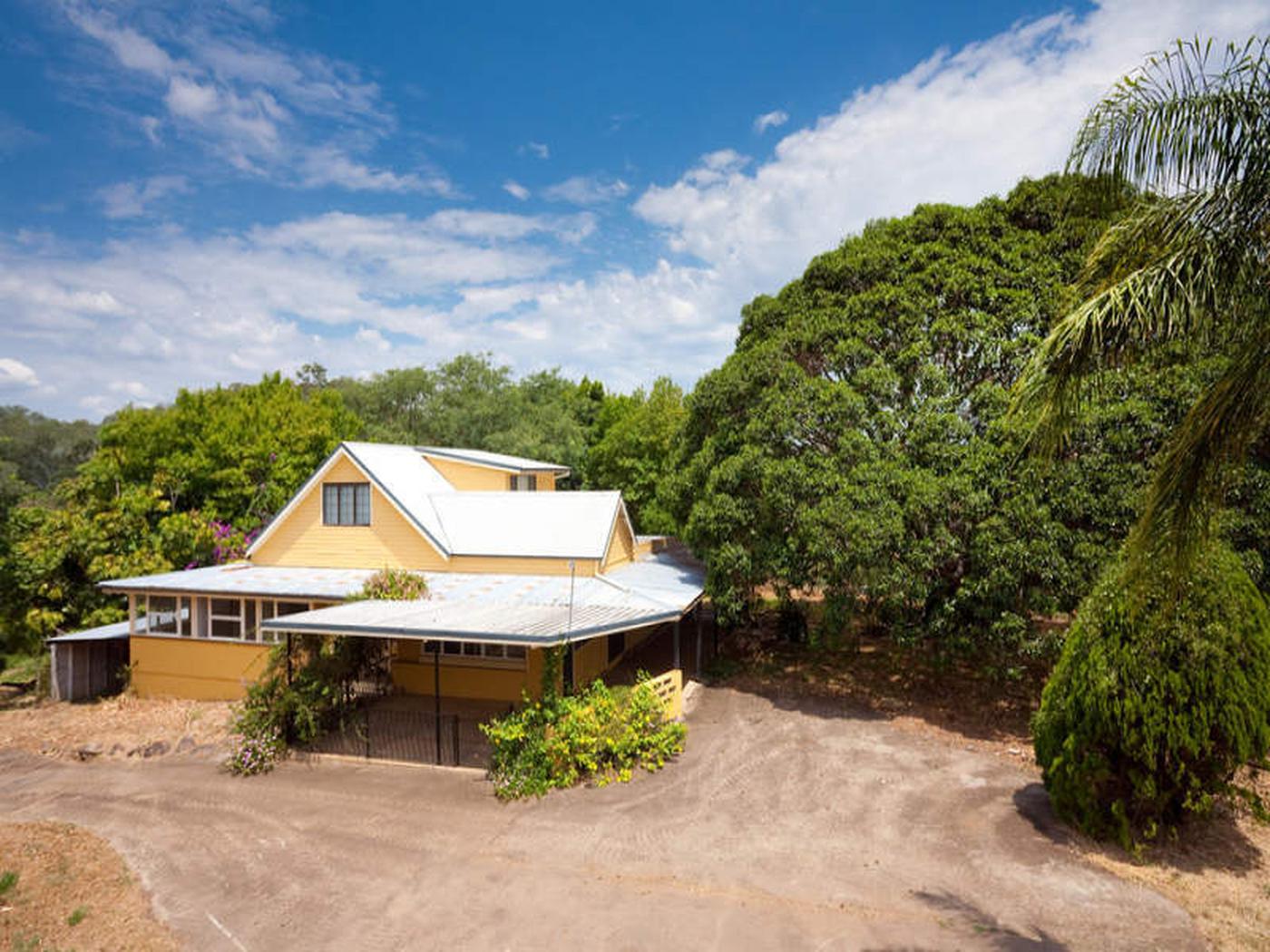 42 Lyndale Road, PULLENVALE QLD 4069 AcreageSemirural Sold