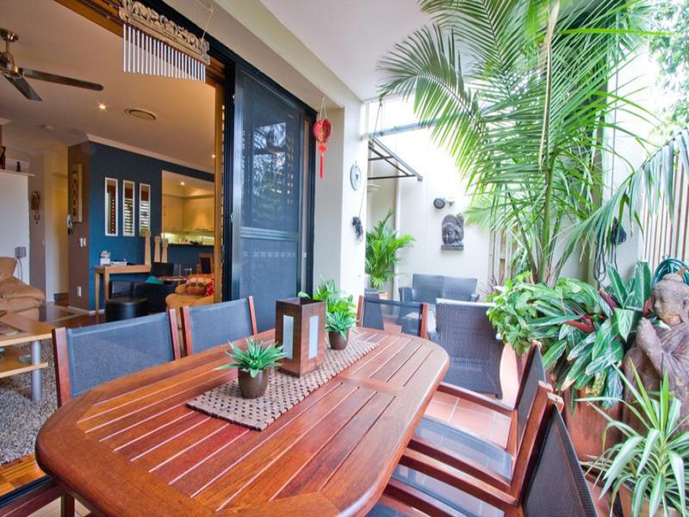 47 Indooroopilly Road