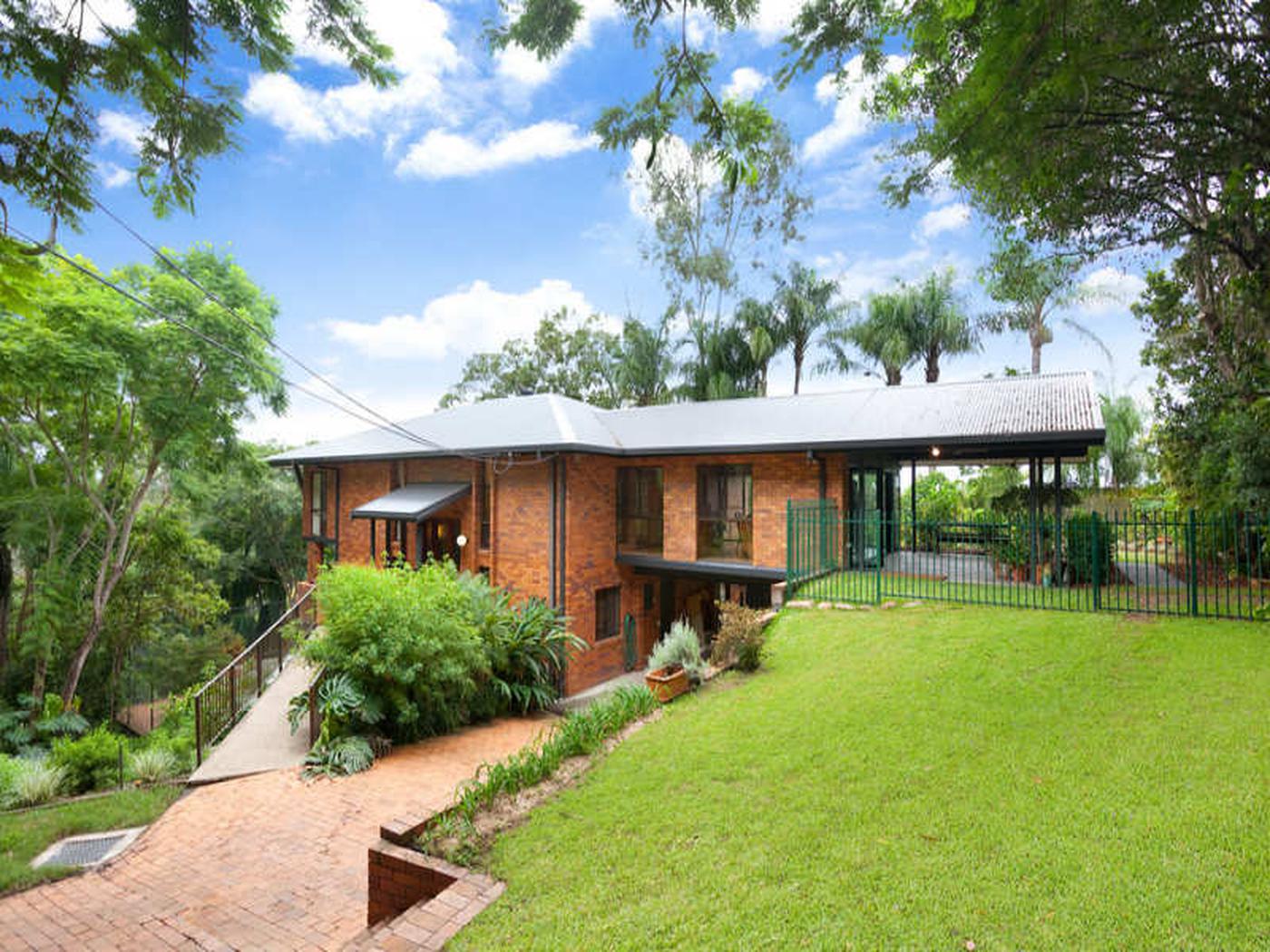 21 Francis Street
