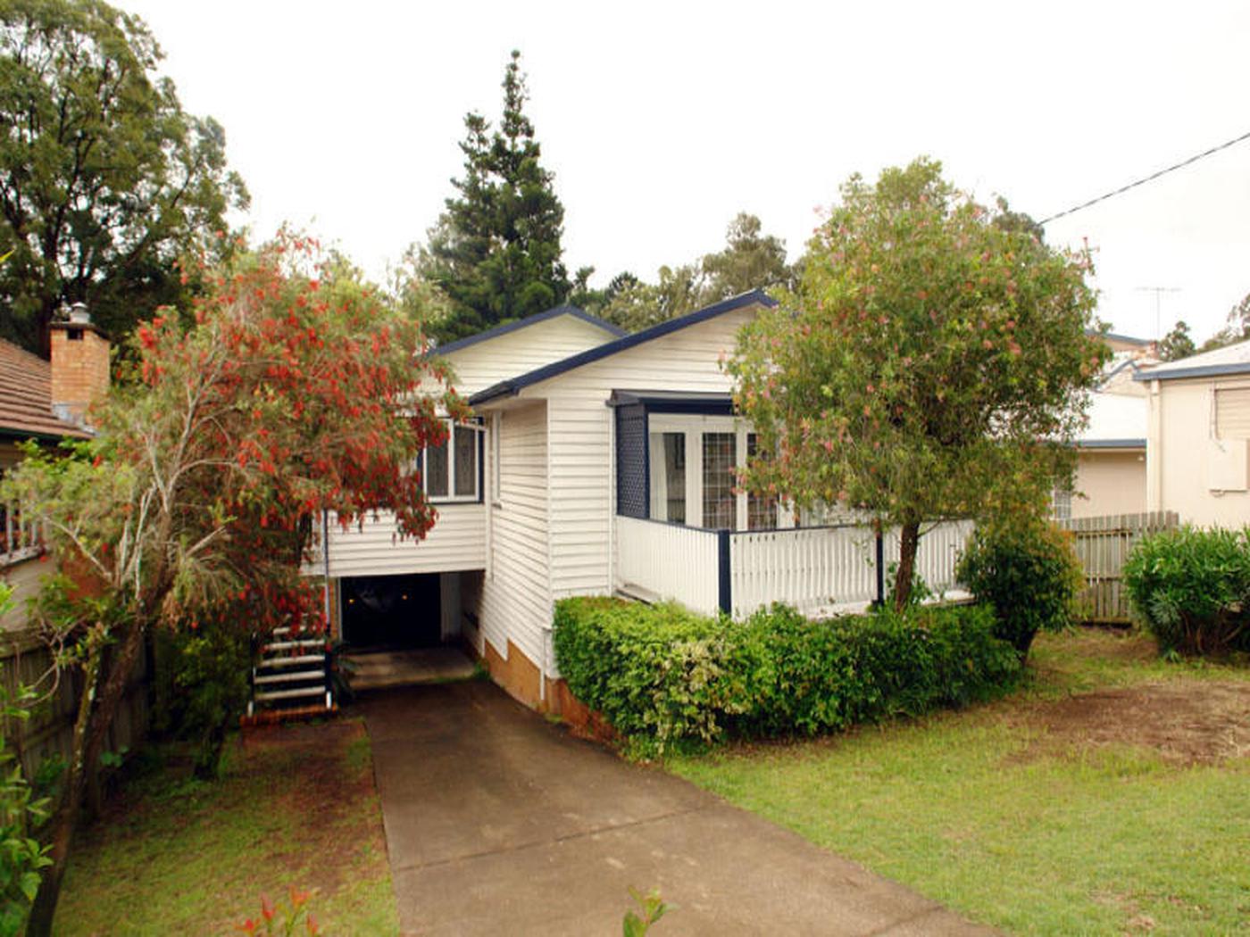 140 Highland Terrace