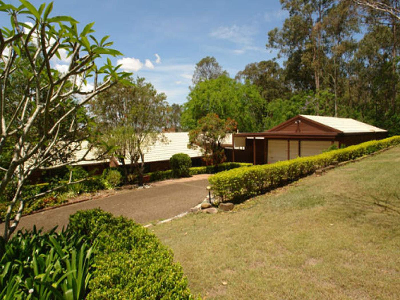 2668 Moggill Road, Pinjarra Hills QLD 4069 AcreageSemirural Sold