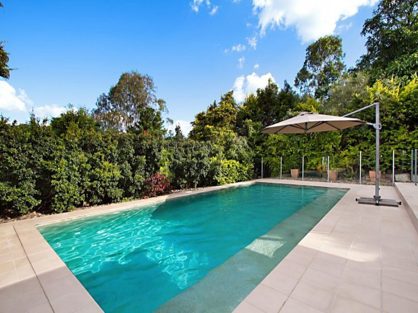 35 McConnell Crescent, BROOKFIELD QLD 4069 House Sold