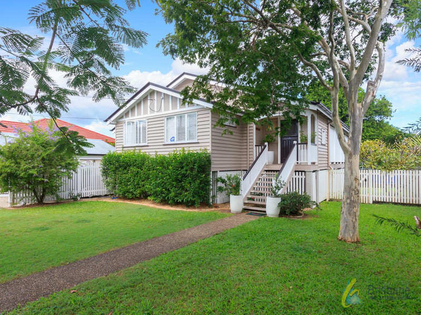 63 Allardyce Street, GRACEVILLE QLD 4075 House Sold