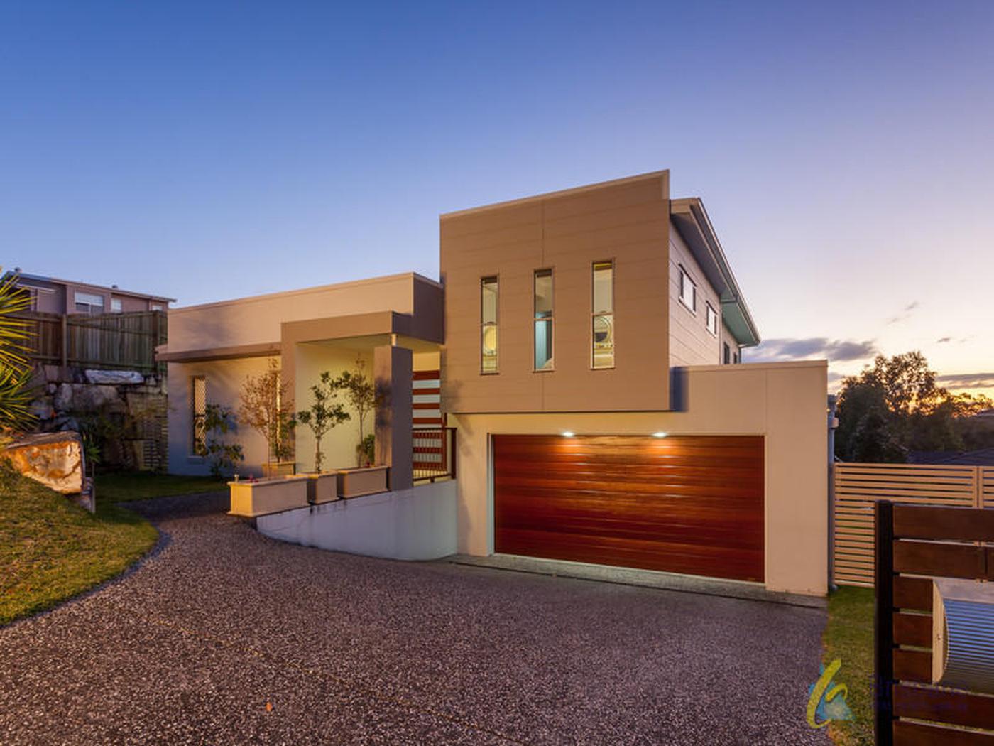13 Casuarina Street