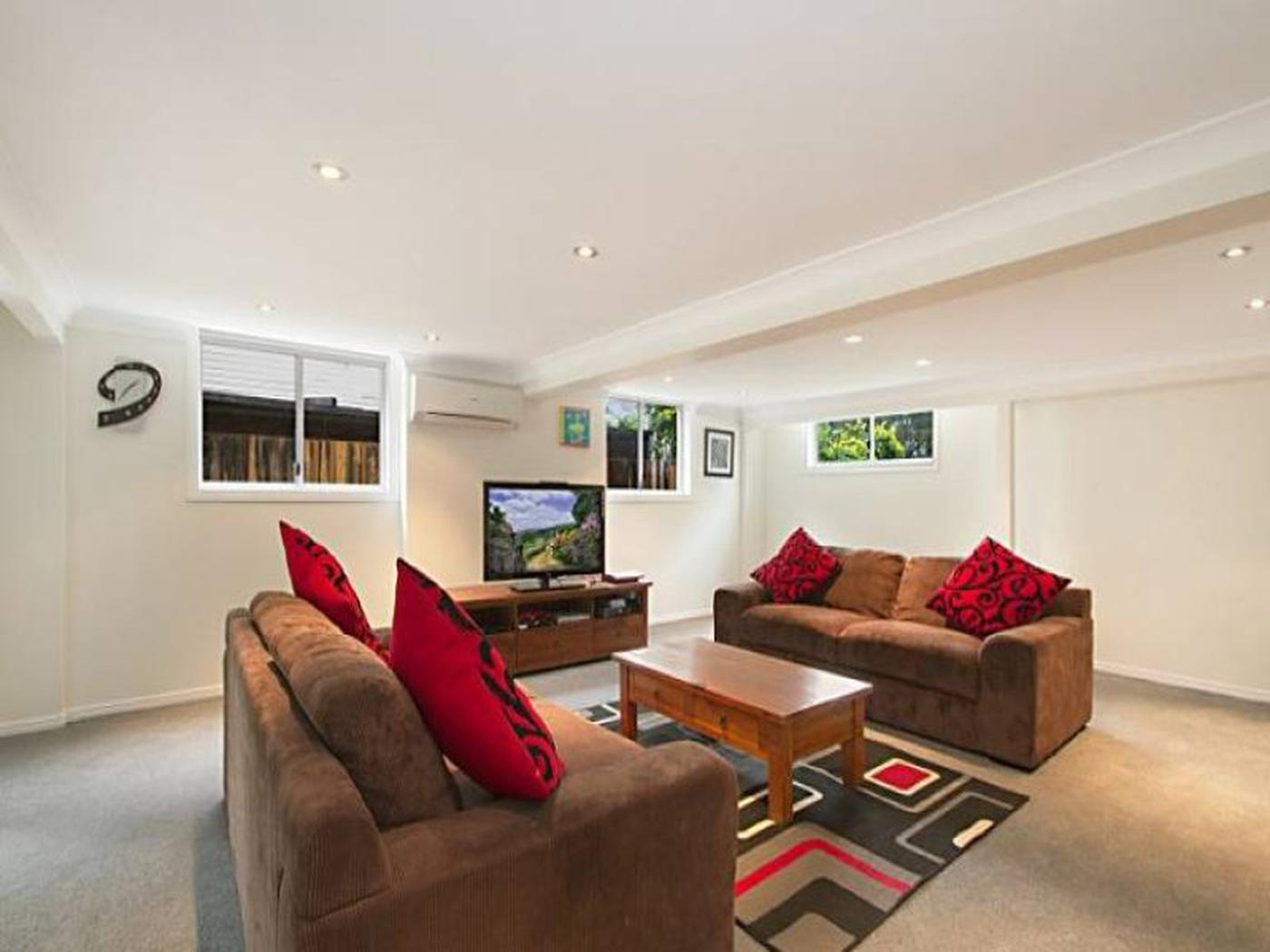 192 Strong Avenue, GRACEVILLE QLD 4075 House Sold