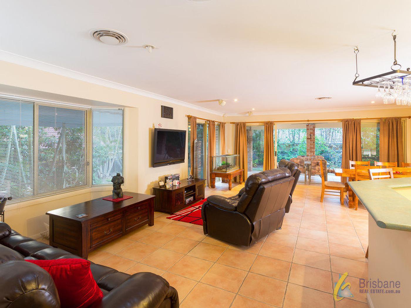 18 Camberwell Place, FOREST LAKE QLD 4078 House Sold