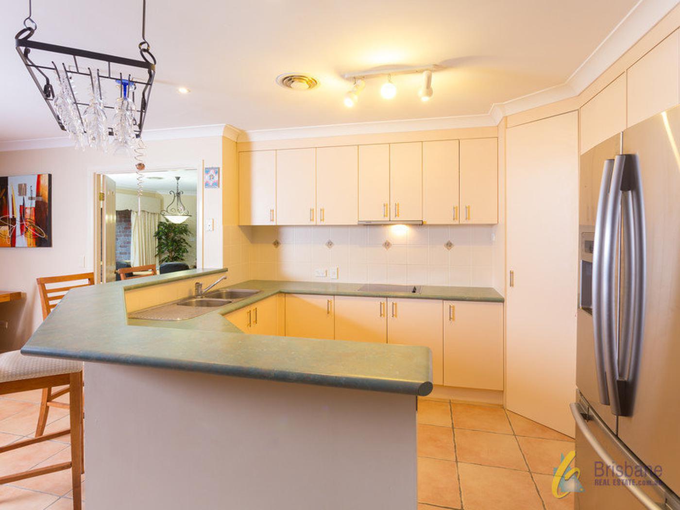 18 Camberwell Place, FOREST LAKE QLD 4078 House Sold