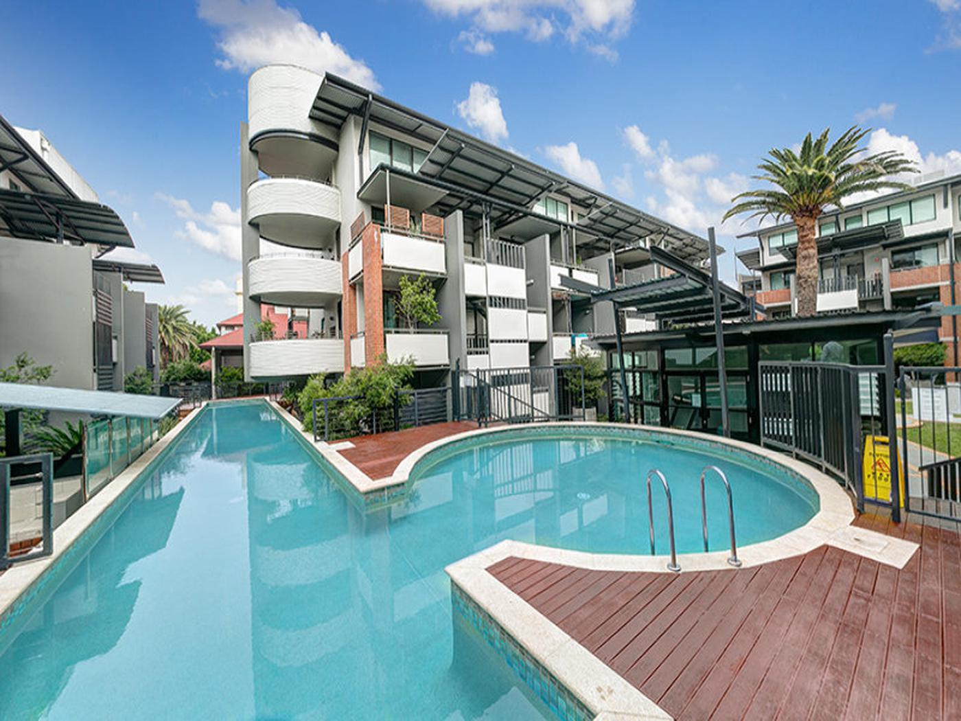 36/139 Commercial Road, TENERIFFE QLD 4005 Unit Sold