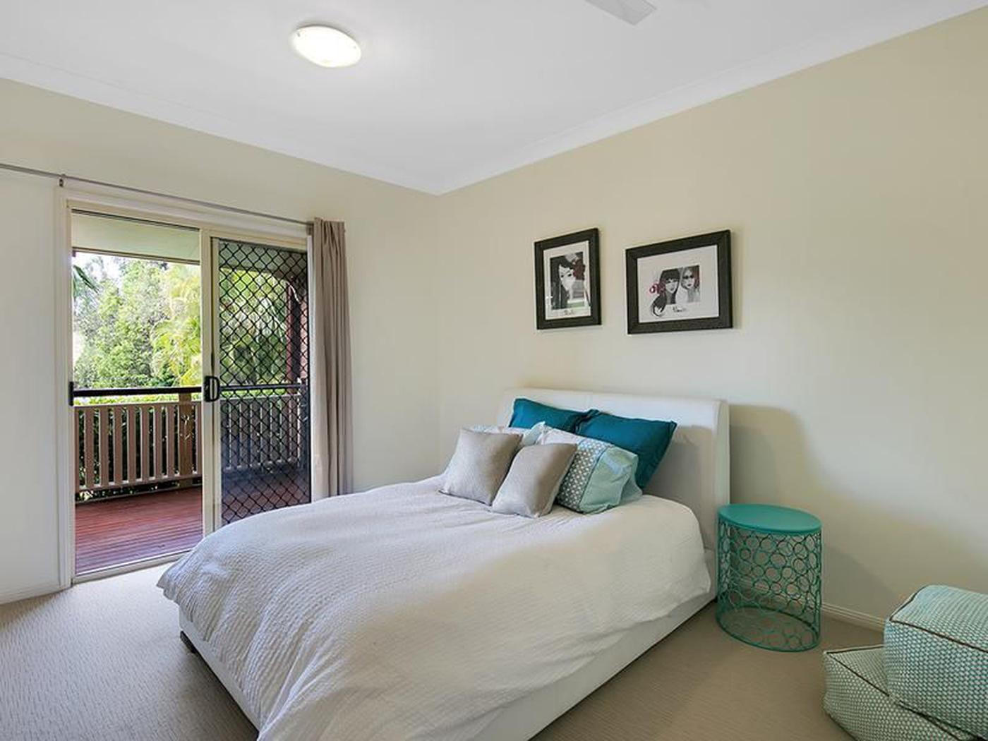 65 Lyndale Road, PULLENVALE QLD 4069 AcreageSemirural Sold