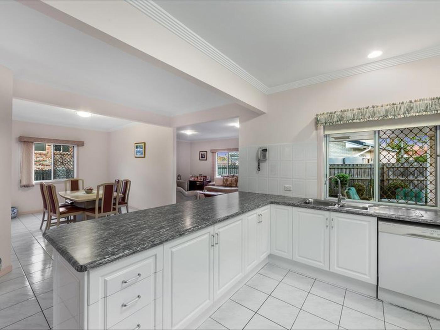 8 Peach Place, MIDDLE PARK QLD 4074 House Sold brisbanerealestate