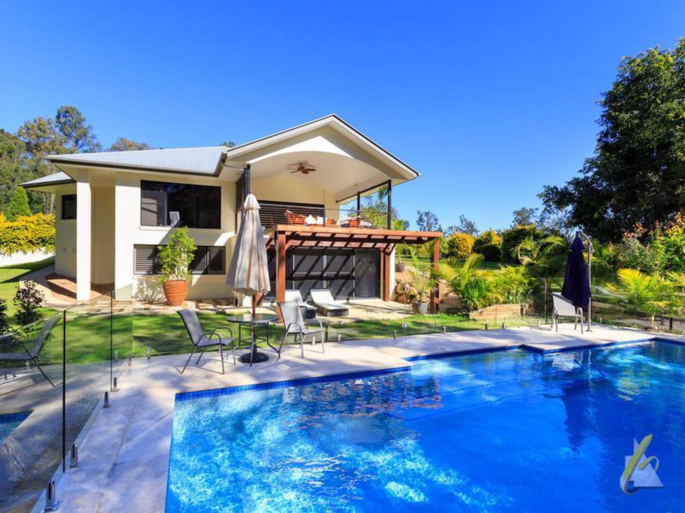 61 Airlie Road